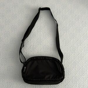 Eddie Bauer Black Shoulder Bag Like New